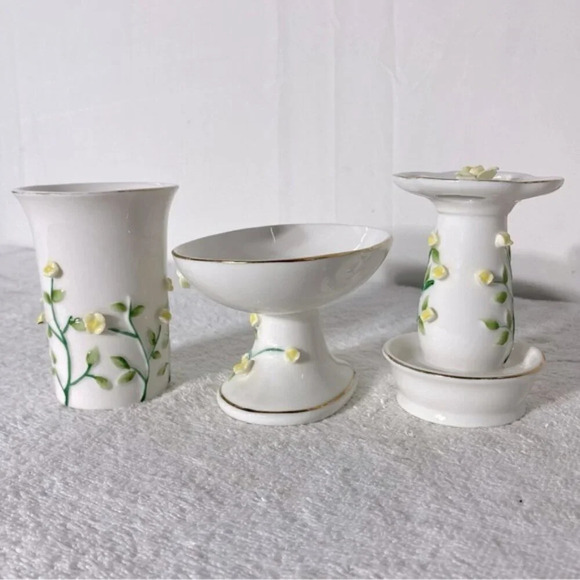 Vintage Ceramic Yellow Flower Bathroom Set Toothbrush Holder Cup Soap Dish - Picture 3 of 12